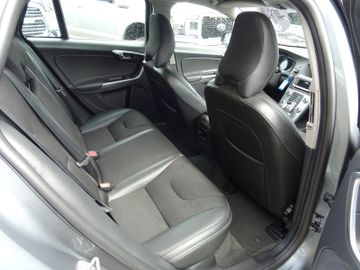 Volvo V60 - 11