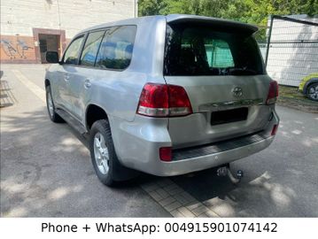 Toyota Land Cruiser - 4