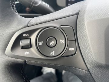 Fotografie 14 des Opel Corsa F 1.2 75ps Allwetter Tech-Paket Sitzhzg