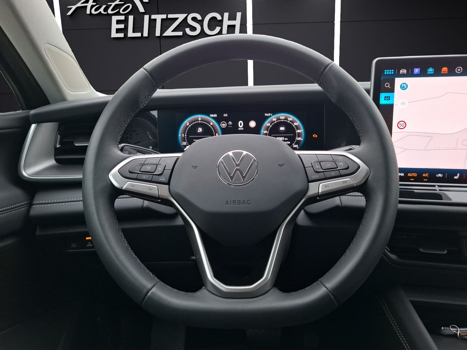 Fahrzeugabbildung Volkswagen Tayron TDI Life DSG 4M LED AHK Navi HUD AID ACC