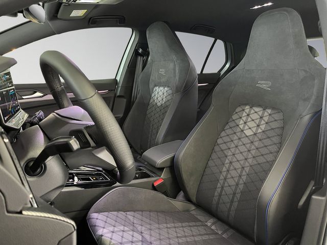 Golf VIII R-Line 1.5 eTSI DSG