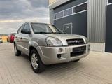 Hyundai TUCSON 2.0 GLS 4WD Benzin/Gas PDC AHK Tüv Neu - Hyundai TUCSON aus 2009: Gls