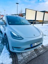 Tesla Model Y Performance + Winterreifen + Garantie