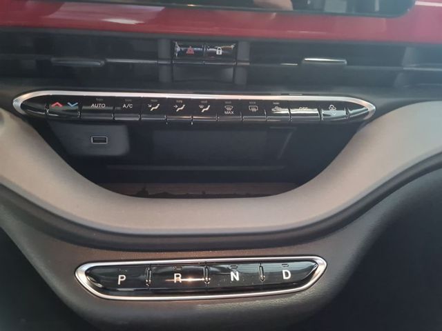500e 42kWh Red (FA1)