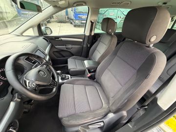 Volkswagen Sharan - 9