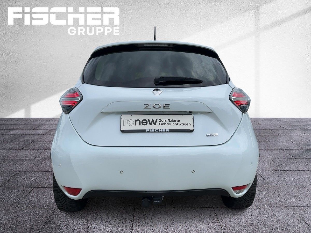 Fahrzeugabbildung Renault ZOE INTENS Batteriemiete R135 Z.E. 50 AHK abnehm - mit KI generiert/bearbeitet