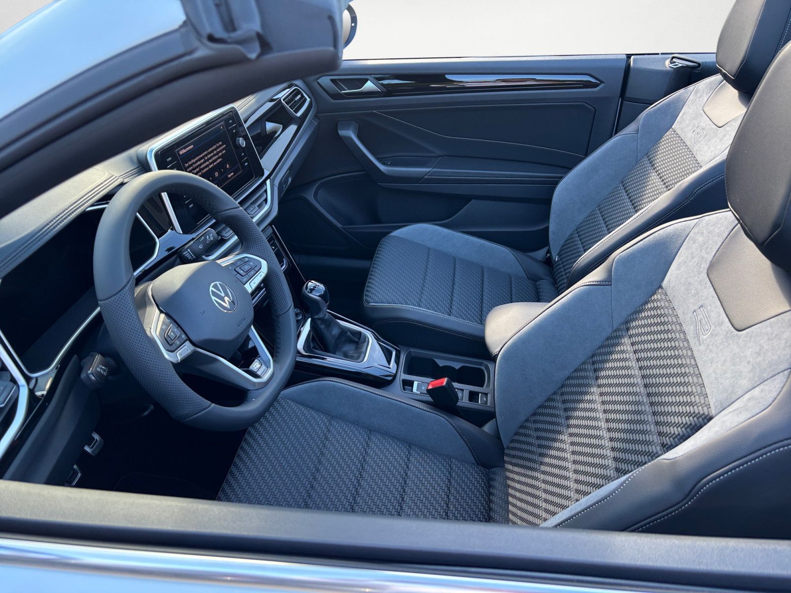Volkswagen T-Roc - Bild 7
