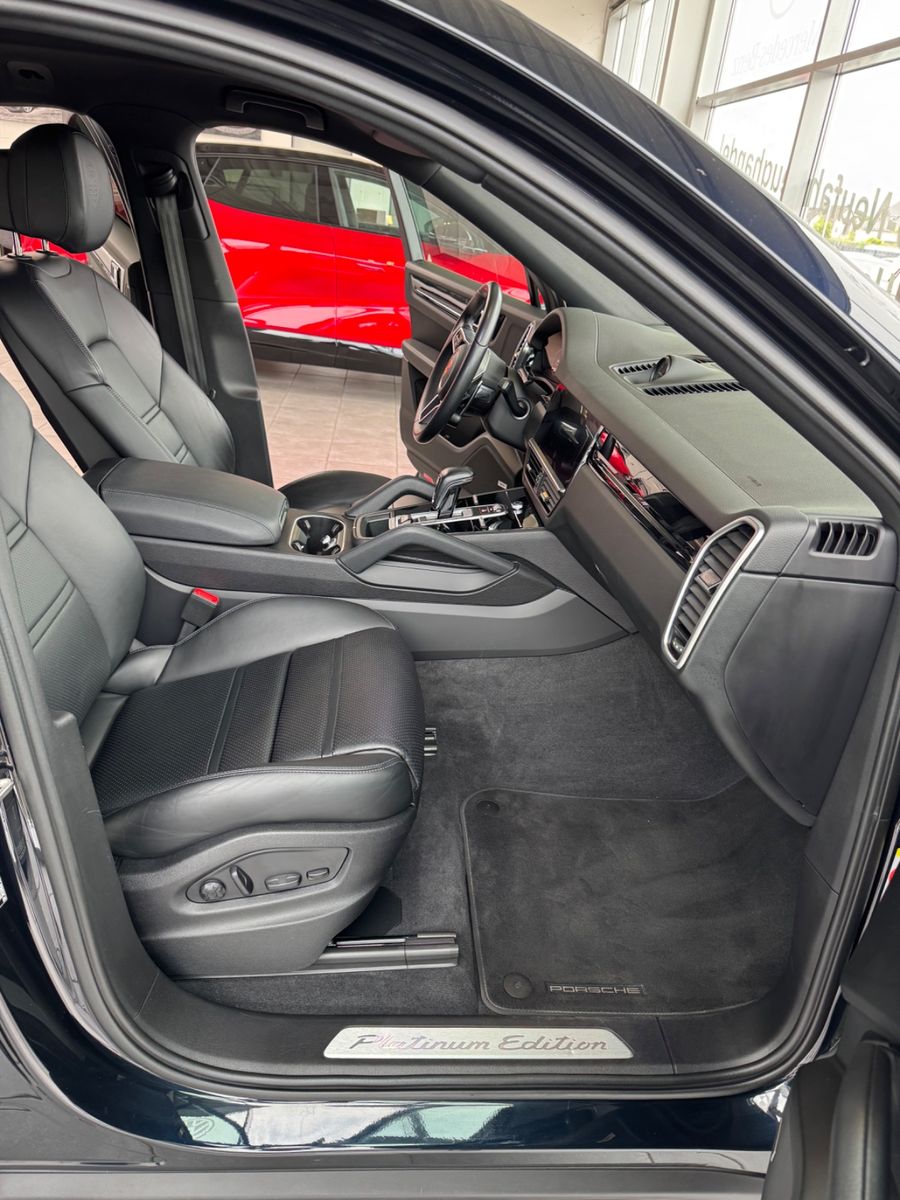 Fahrzeugabbildung Porsche Cayenne Coupe E-Hybrid Platinum Edition