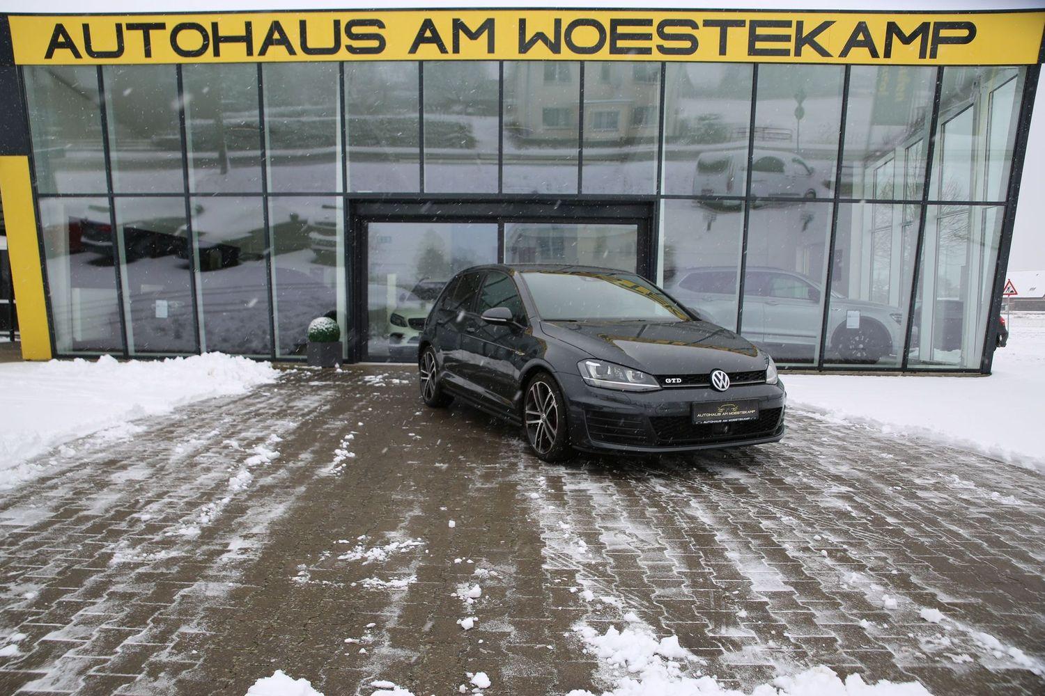 Volkswagen Golf *GTD*ACC*BI-XEN*AHK*TOT-W*NAVI*DAB*LANE-A*2