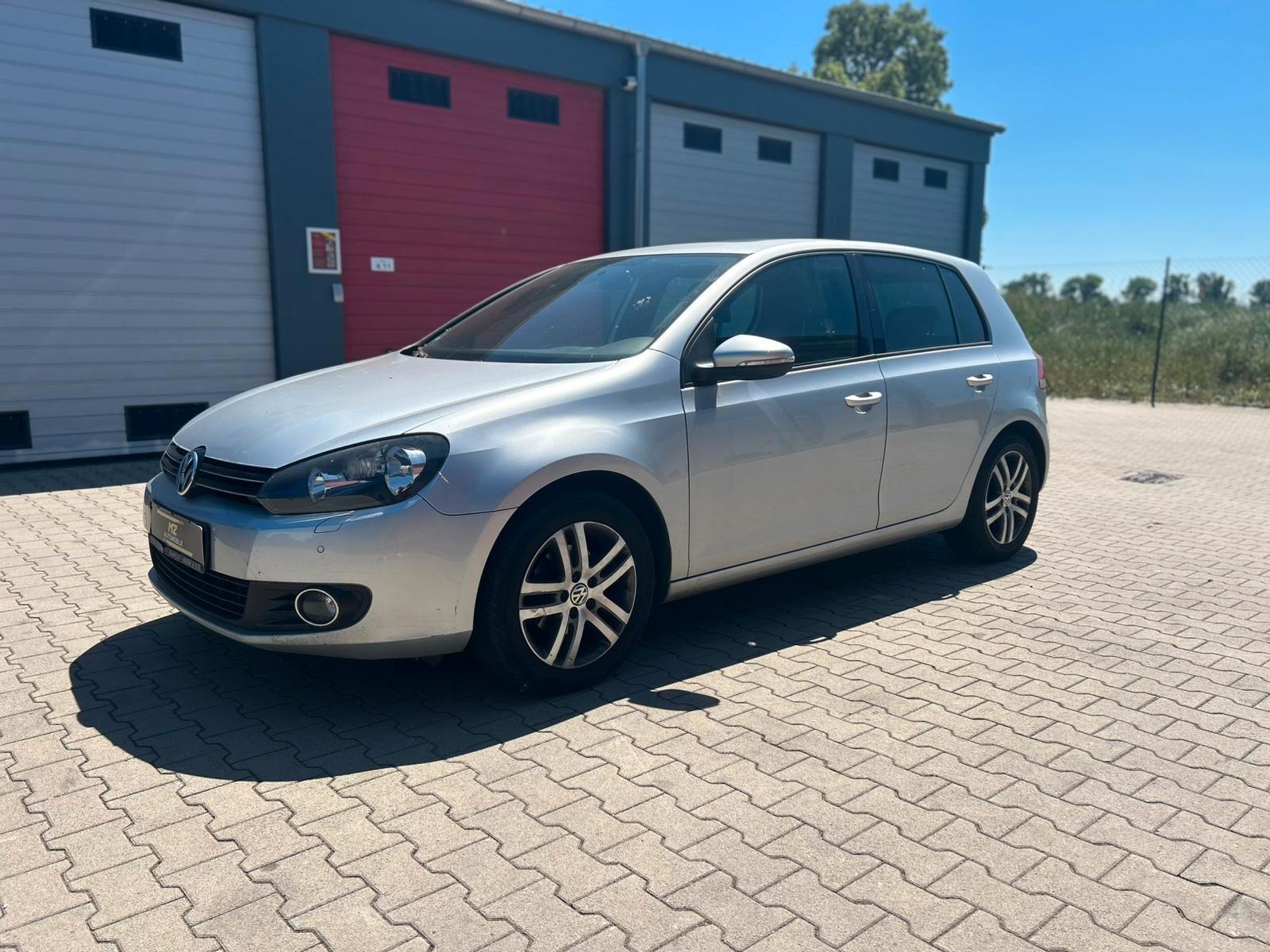 Volkswagen Golf VI Comfortline 1,6 TDI  DSG LEDER/SHD 2HAND