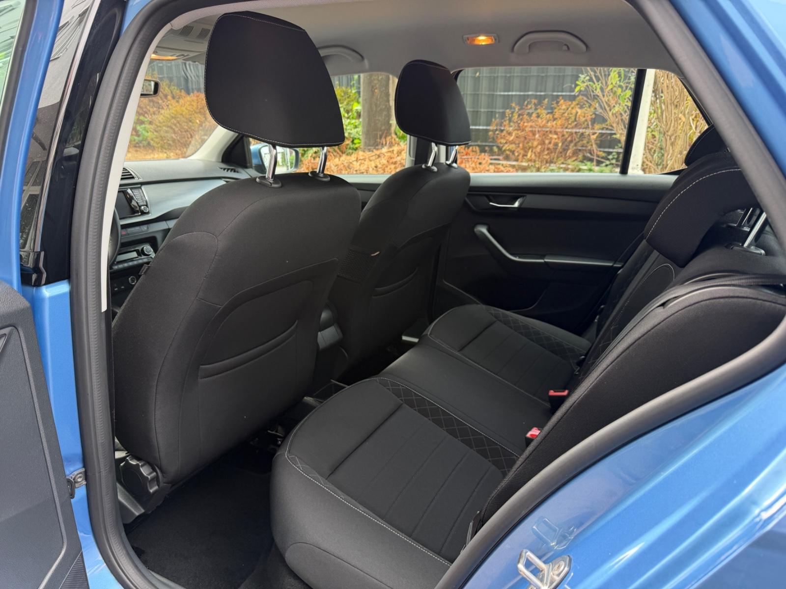 Skoda FabiaStyle/Klima.A/Sitz-H/PDCx2/Garantie/Tüv-Neu