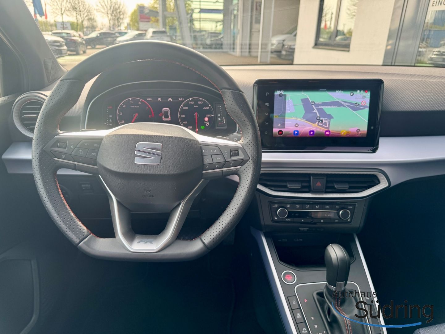 Arona 1,0 TSI FR DSG AHK Navi Rückfk. ACC