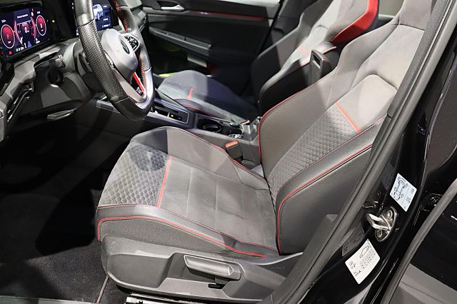 Golf GTI 8 VIII Clubsport 2.0l 300PS DSG LED KAM