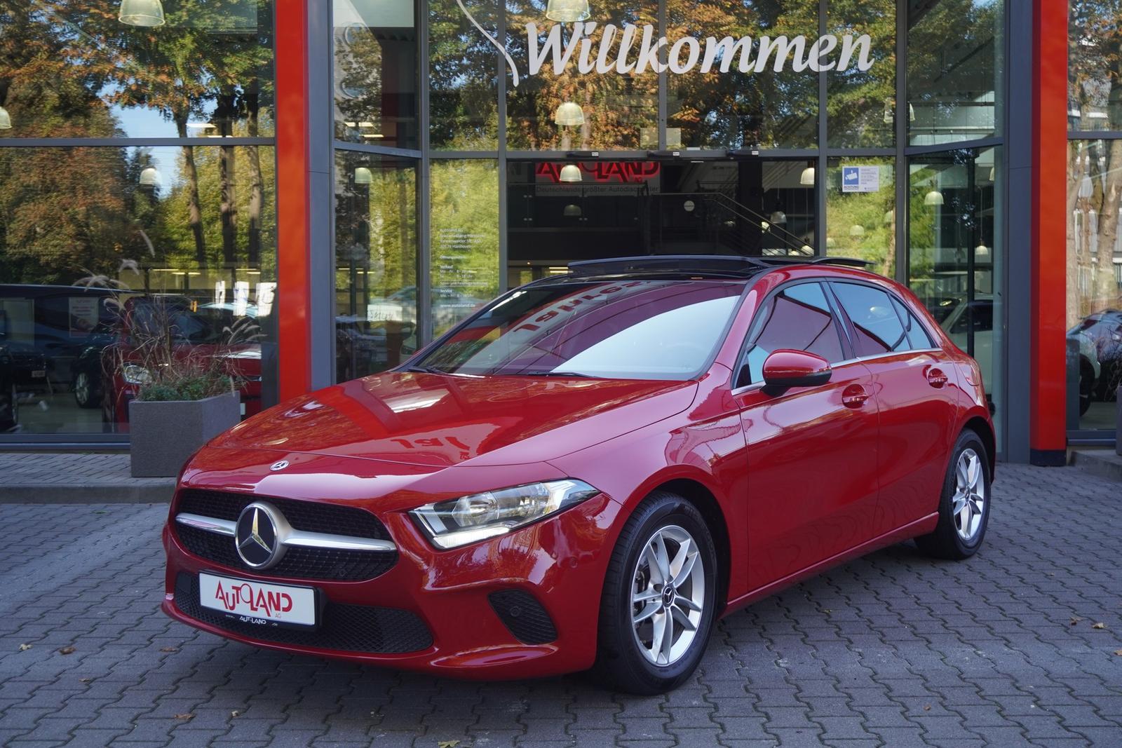 Mercedes-Benz A200 Progressive Navi Panorama Android Apple PDC