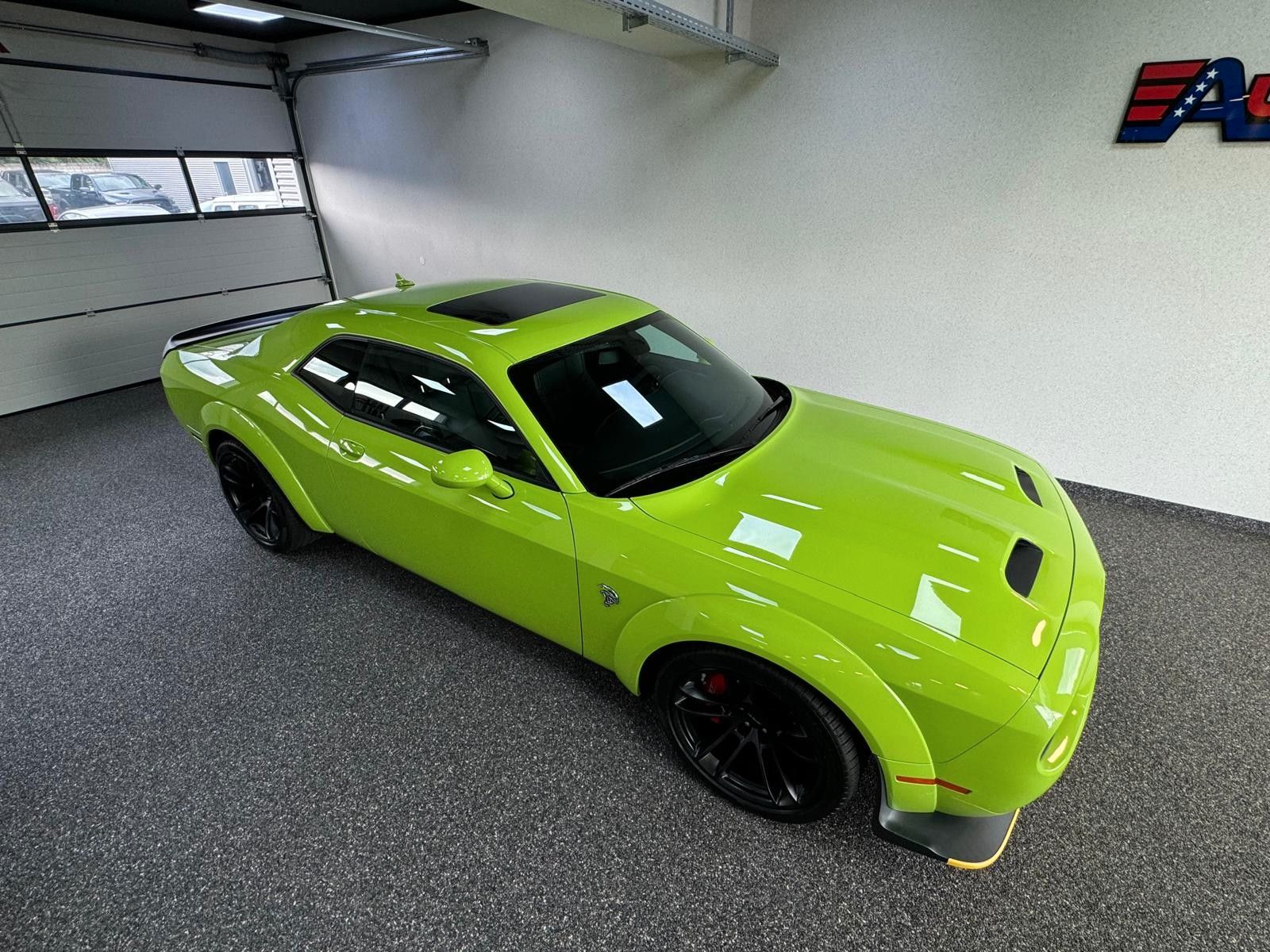 Fahrzeugabbildung Dodge CHALLENGER HELLCAT JAILBREAK-LAGUNA-SUNROOF-LAST