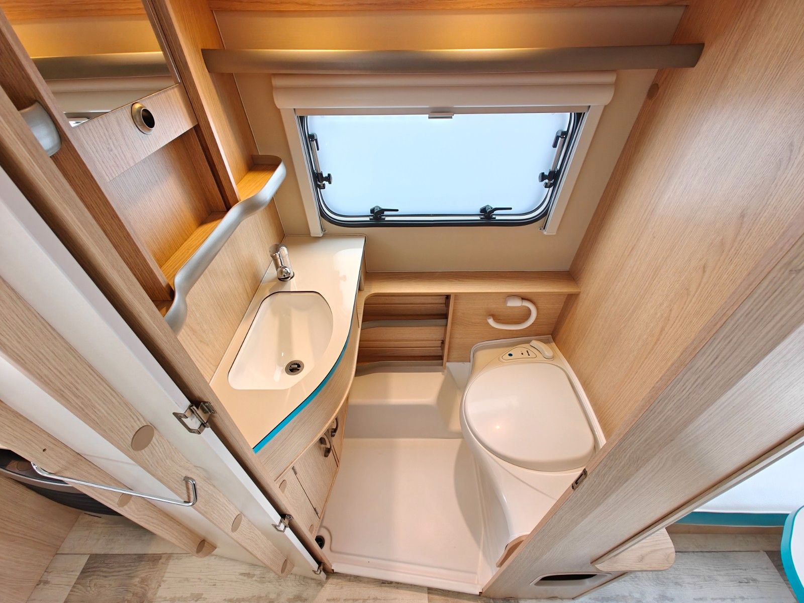 Fahrzeugabbildung HYMER / ERIBA / HYMERCAR Touring Troll 530 Ocean Drive - Mover, Autark -