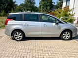 Peugeot 5008 1,6 Business-Line HDi FAP 160 Automatik... - Peugeot 5008 mit Diesel-Antrieb: Kleinbus, 1.6