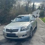 Toyota Avensis 2.2 D-4D  TÜV neu  gepflegt - Toyota Avensis in Wuppertal