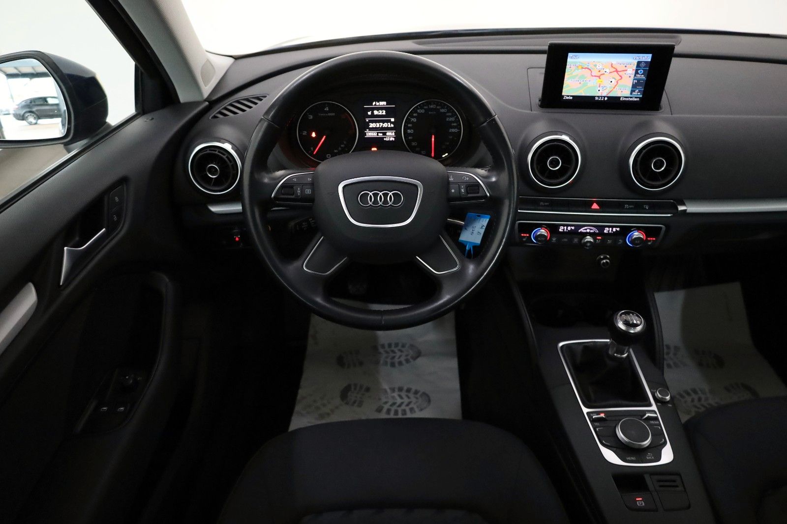 Fahrzeugabbildung Audi A3 attraction Navi,Xenon,SH,PDC,SR+WR
