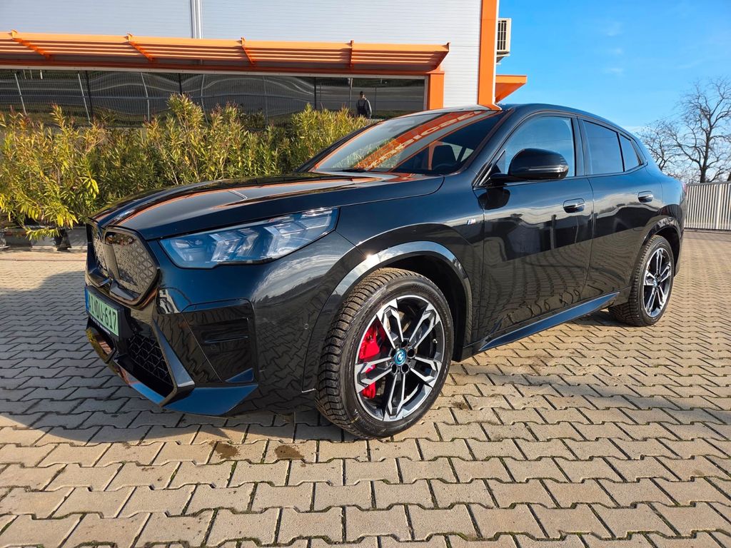 BMW iX2