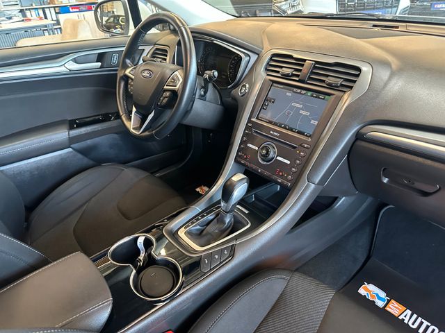 Ford Mondeo Lim *TEMPO*NAVI*KEYLESS*PANO*2-Zonen*