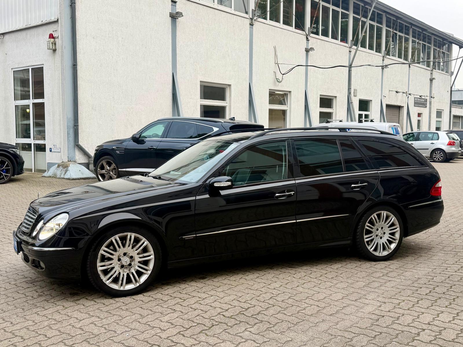 Mercedes-Benz E320 2005 — photo 6