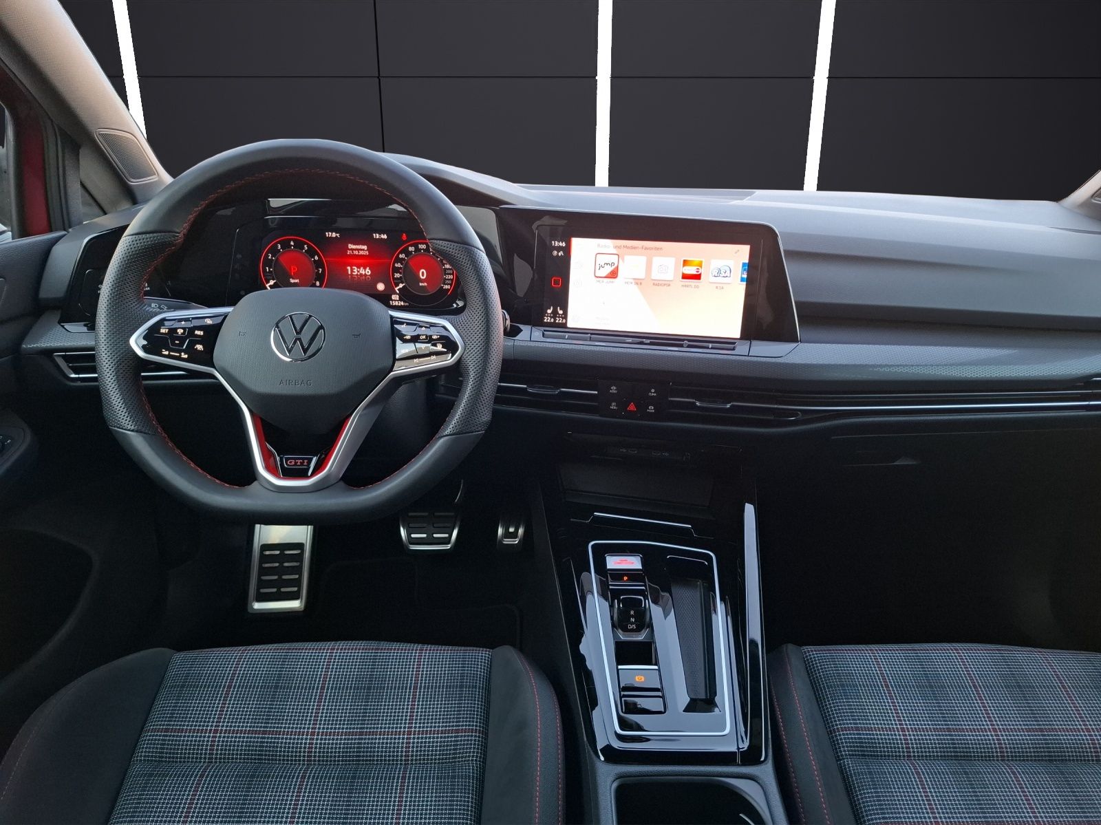 Fahrzeugabbildung Volkswagen Golf VIII GTI DSG LED Navi AID ACC RFK SH 19"