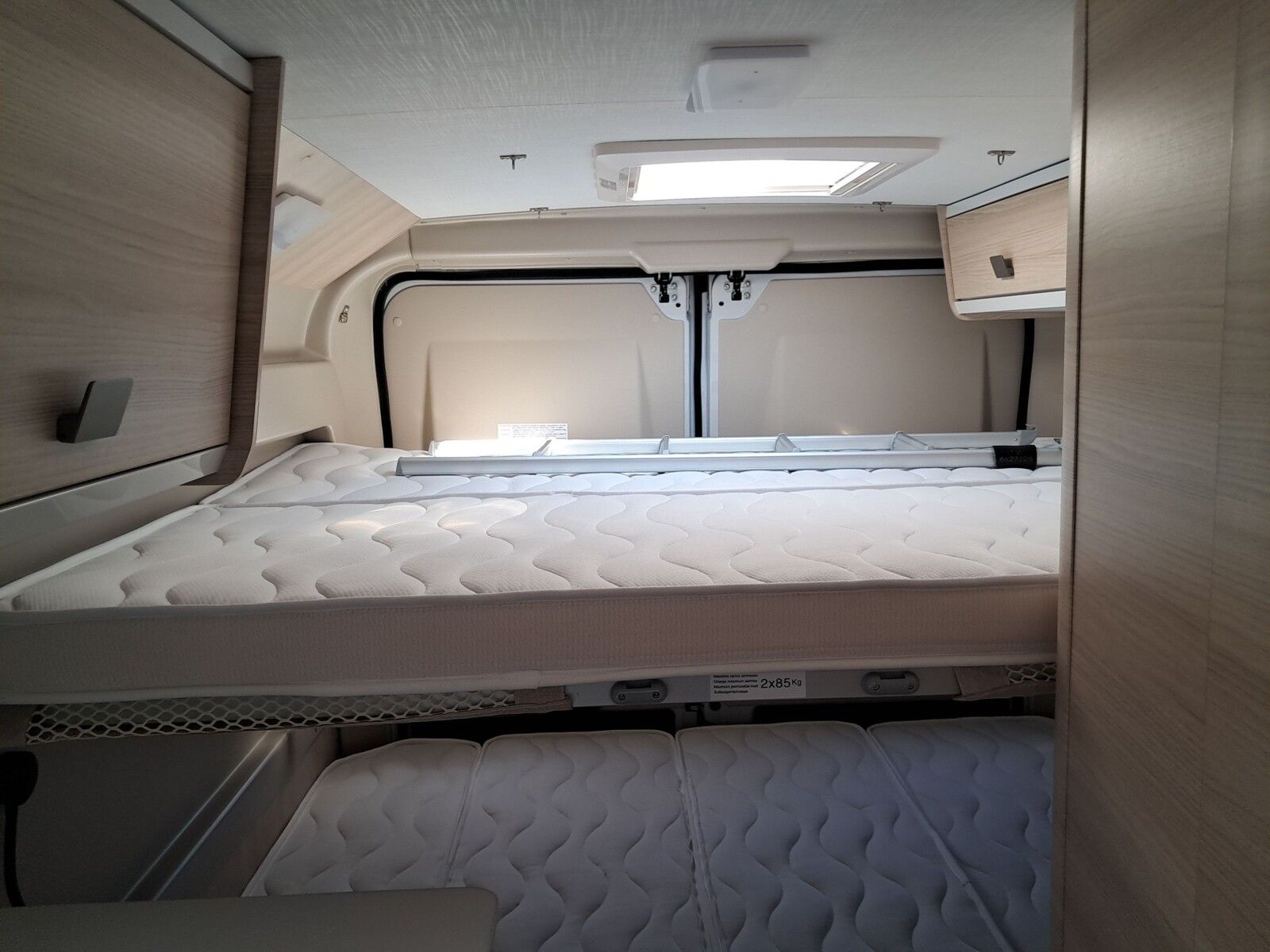 Fahrzeugabbildung Chausson Van First Line V594M Rückfahrkamera, Tempomat