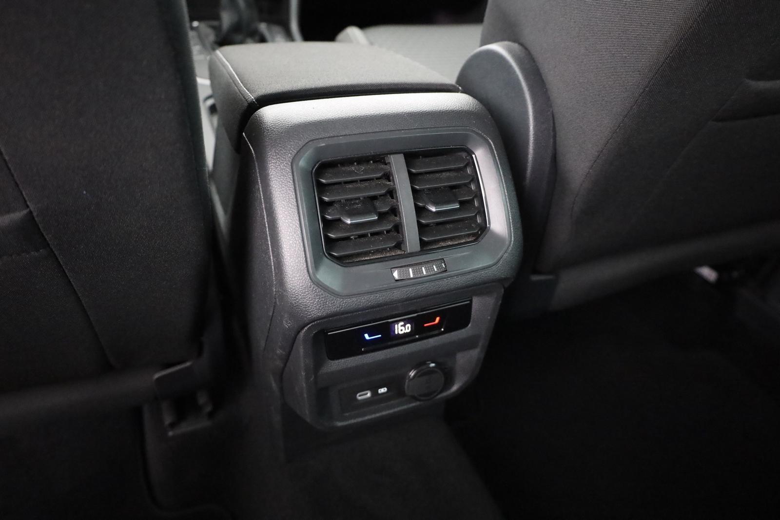 Volkswagen Tiguan 1.5 16V TSI Active LED Navi Totwinkel ACC, миниатюра 28