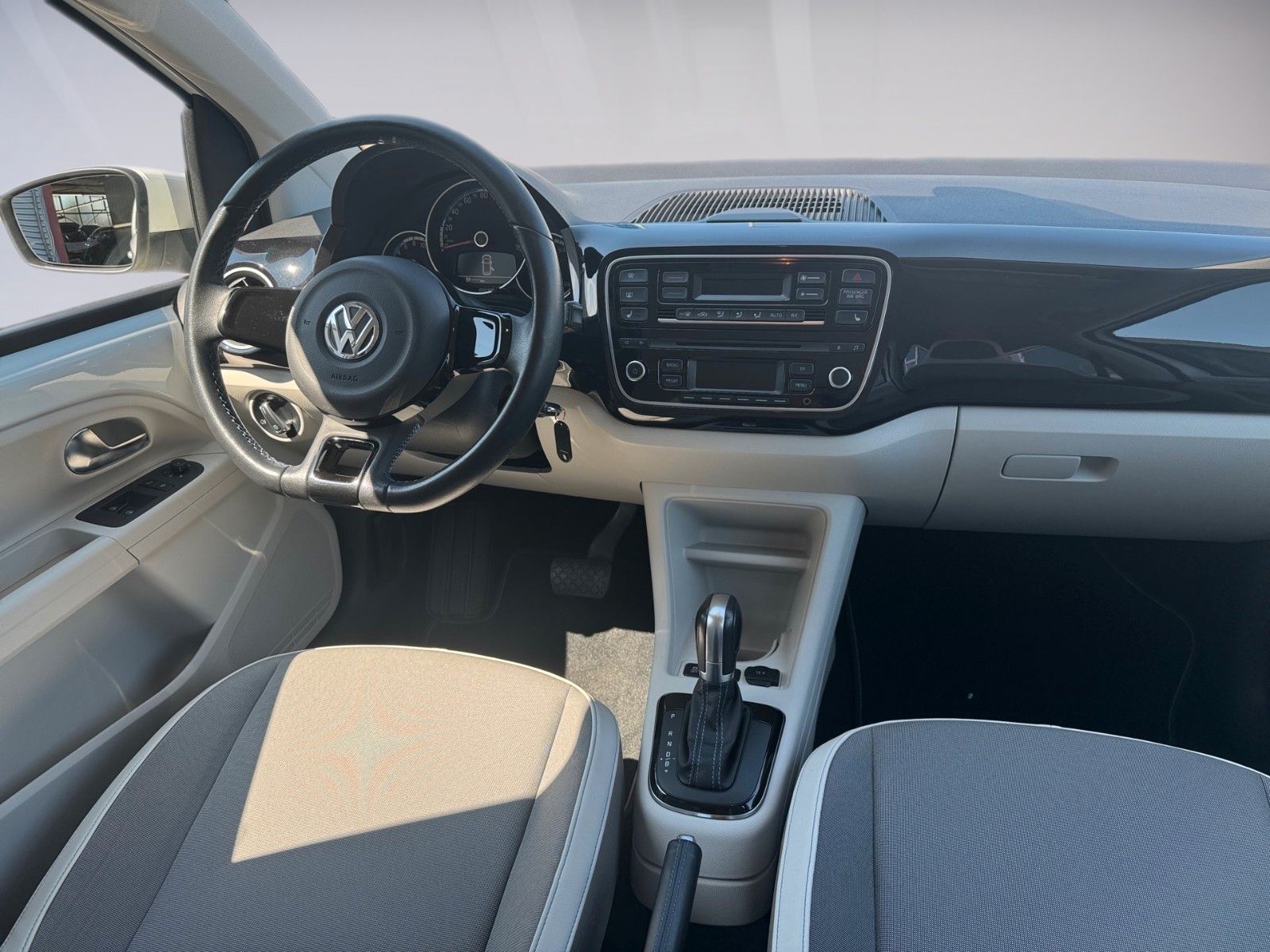 Fahrzeugabbildung Volkswagen e-up! high