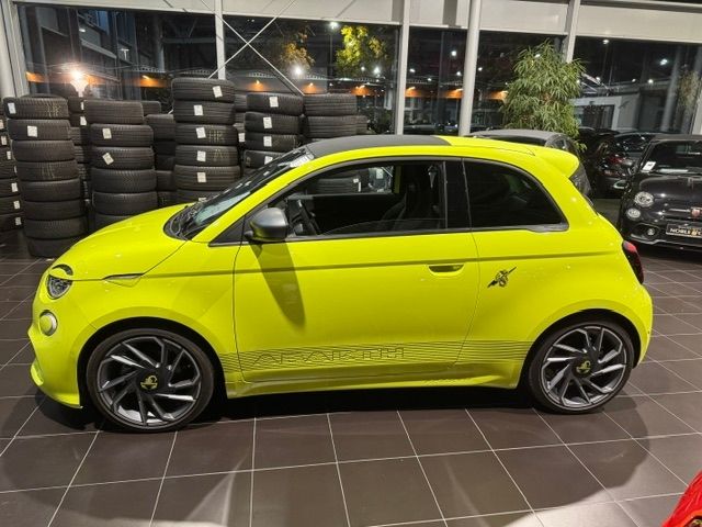 Fahrzeugabbildung Abarth 500e 42kWh Scorpionissima PANO KAM LED