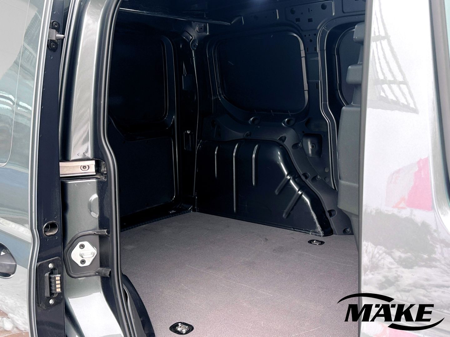 Caddy Cargo 2.0 TDI 4motion AHZV PDC GRA ALU NAV