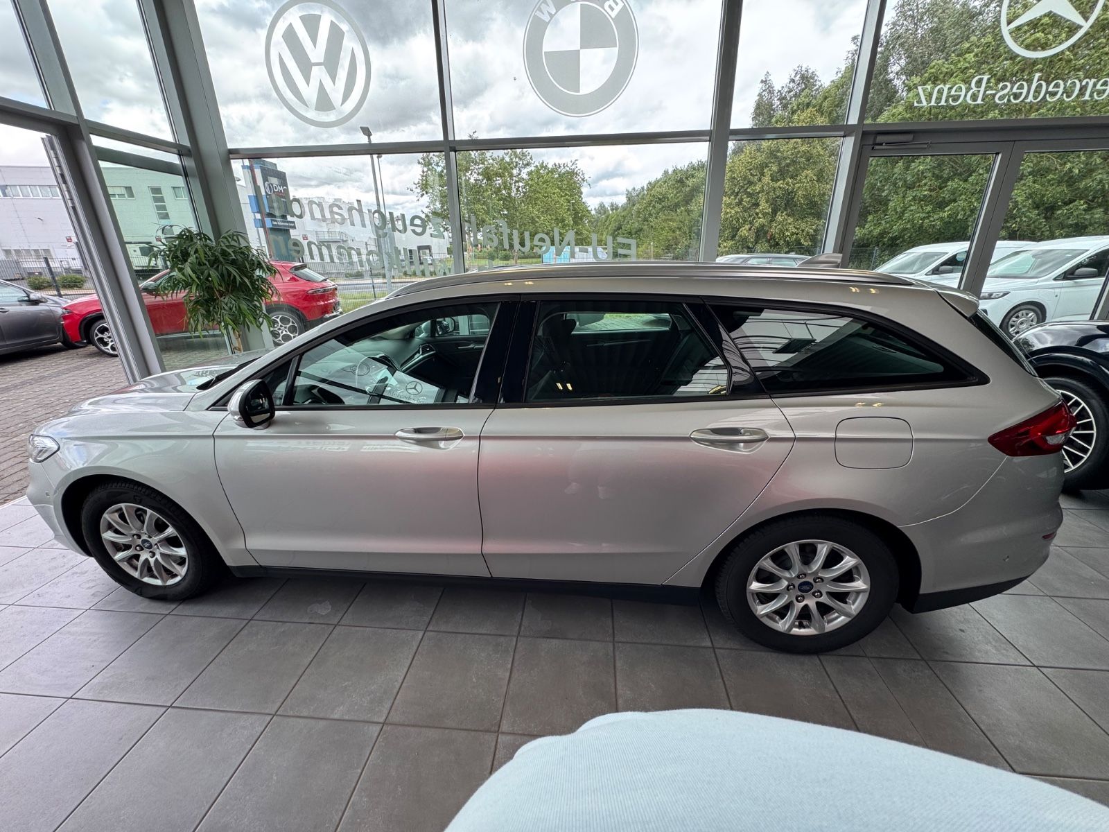 Fahrzeugabbildung Ford Mondeo Turnier Trend