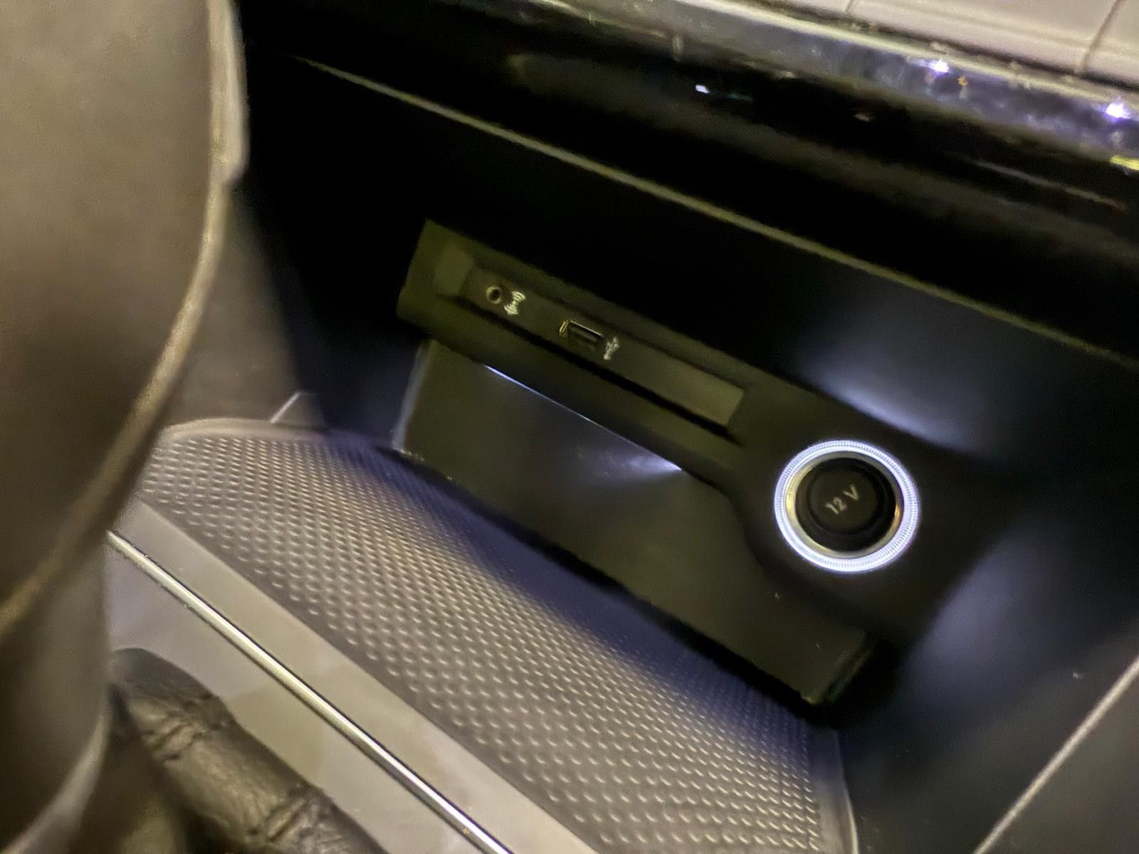 Fahrzeugabbildung Volkswagen Touran Comfortline BMT 7.SITZER/ SCHECKHEFT/ AHK