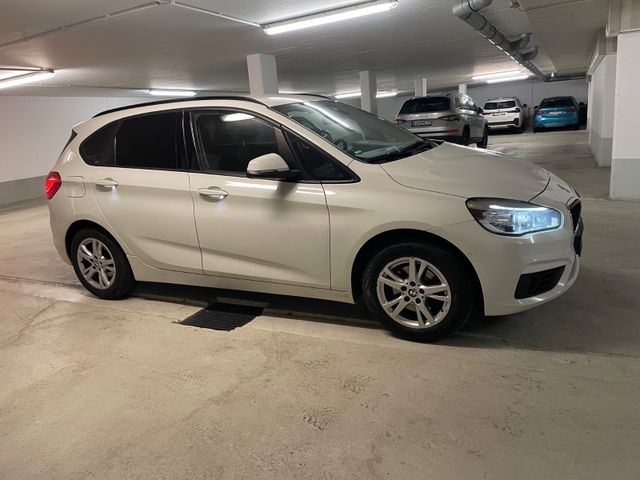 BMW 218 Baureihe 2 Active Tourer 218 d- Automatik