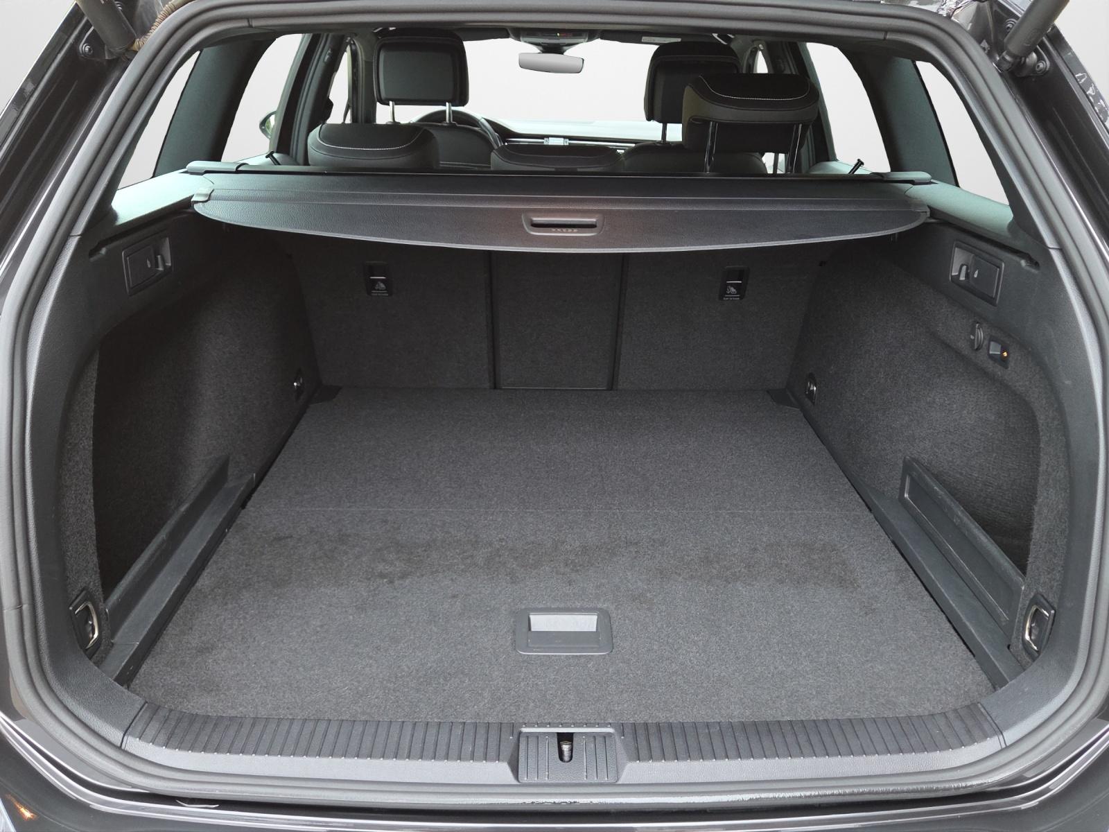 Volkswagen Passat 2.0 TDI DSG 4MOTION Elegance LED-, миниатюра 13