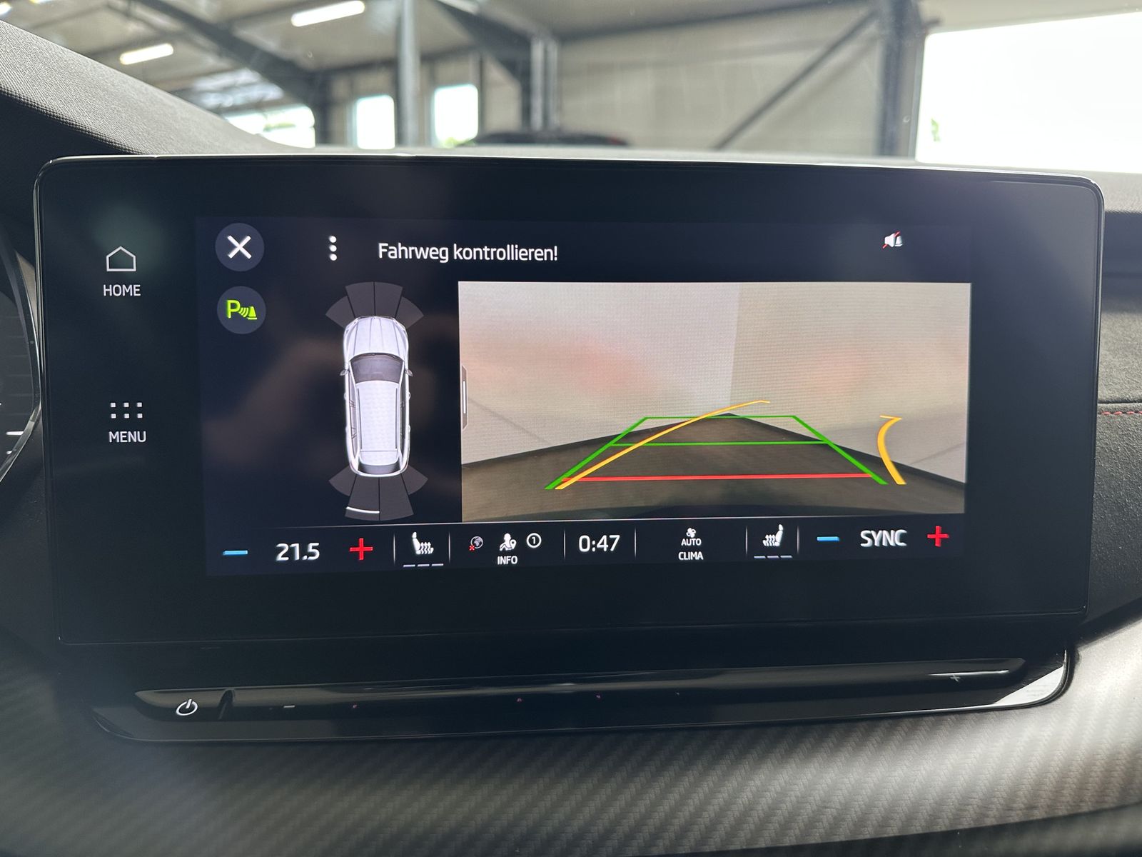 Fahrzeugabbildung SKODA Octavia Combi 2.0 TDI DSG 4x4 RS NAV+LED+ACC+AHK