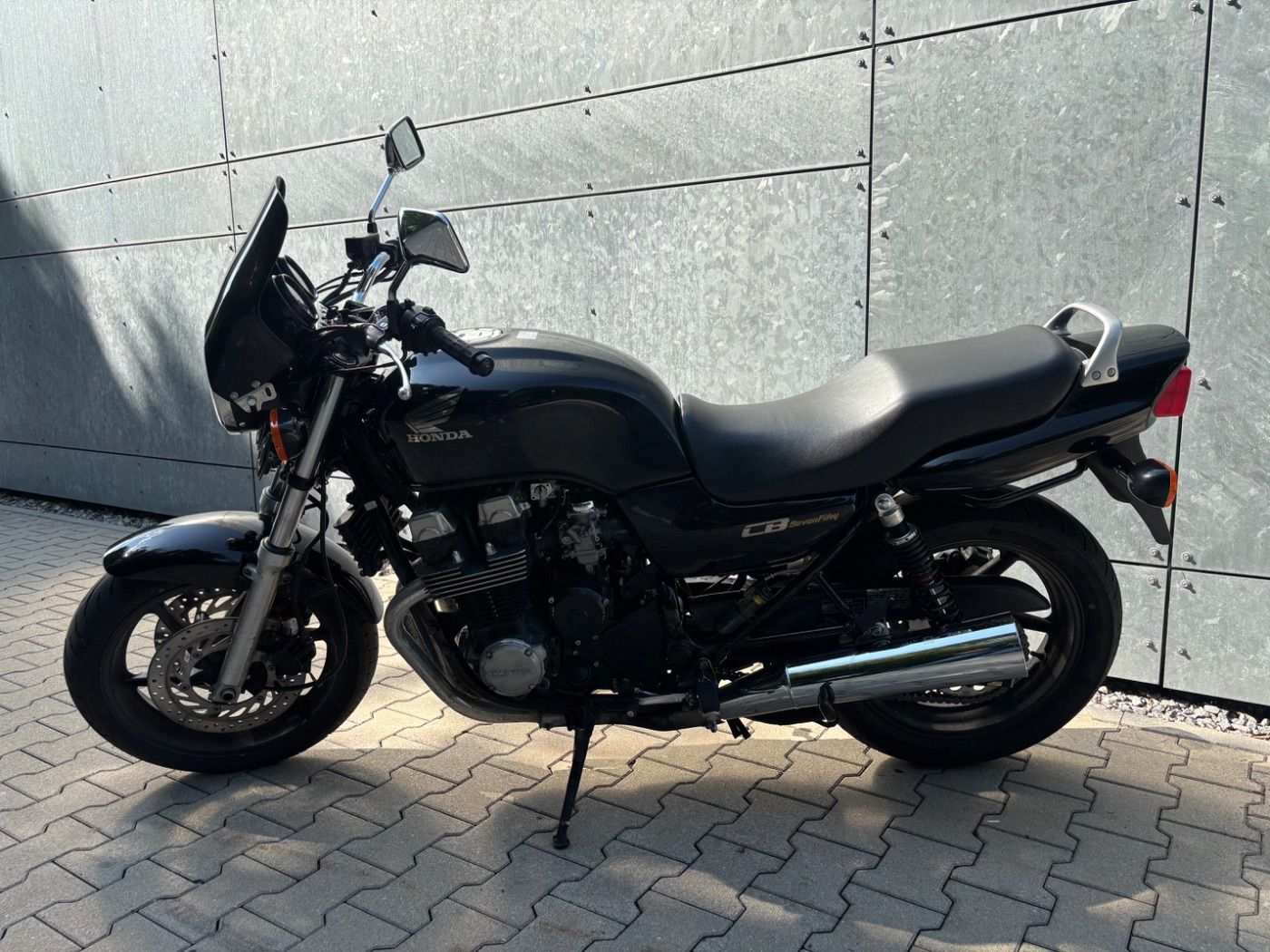Fahrzeugabbildung Honda CB 750 Seven Fifty aus 1. Hand