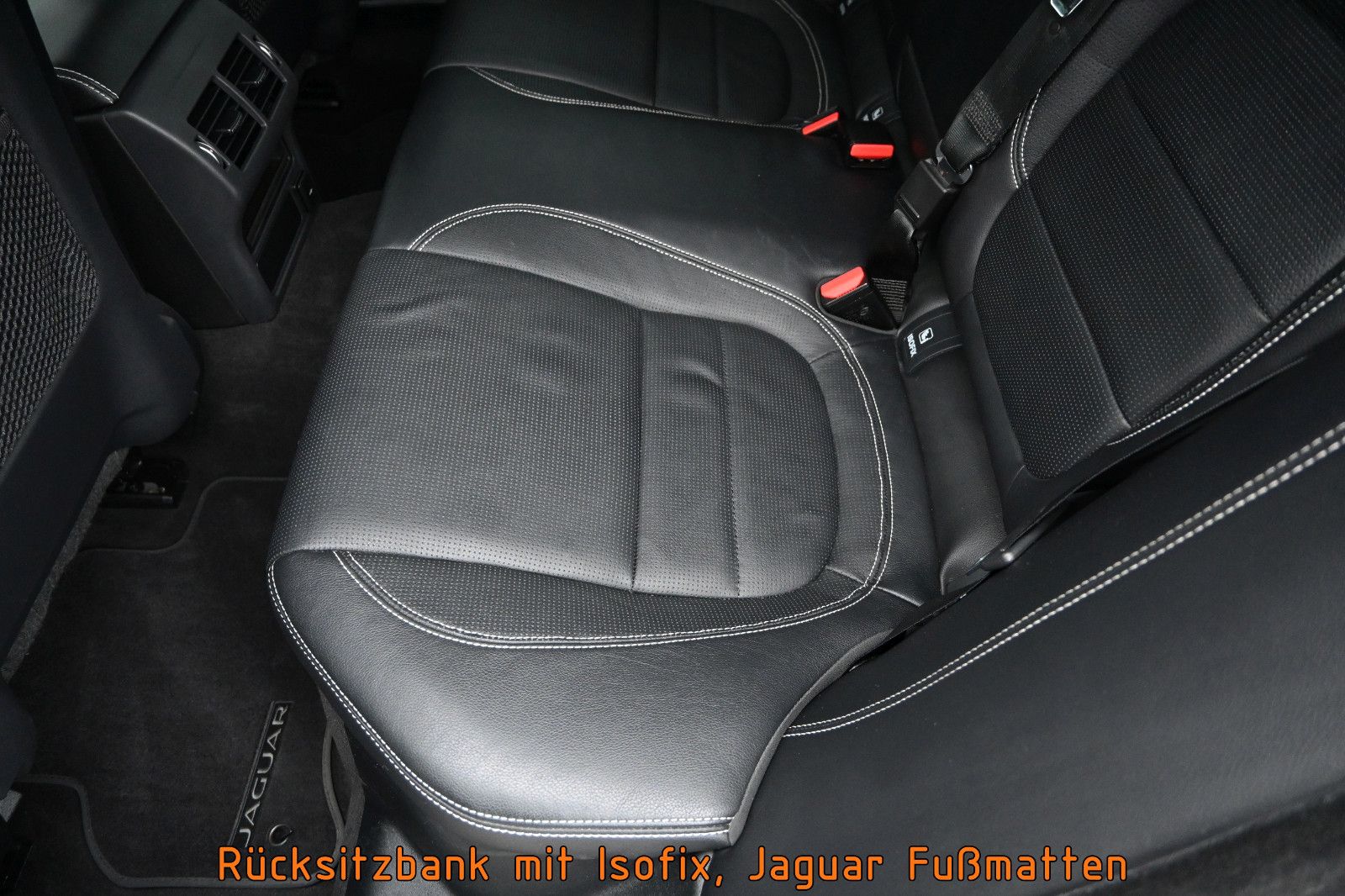 Fahrzeugabbildung Jaguar XE D200 R-DYNAMIC S AWD °HEAD-UP°KEYLESS°TECHNO°