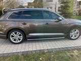 Audi Q7 3.0 TDI Quattro, S-Line, Digitales Tacho - Audi Q7: Von Privat