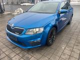 Skoda Octavia 2.0 TSI RS RS - Skoda Octavia: Blau, RS