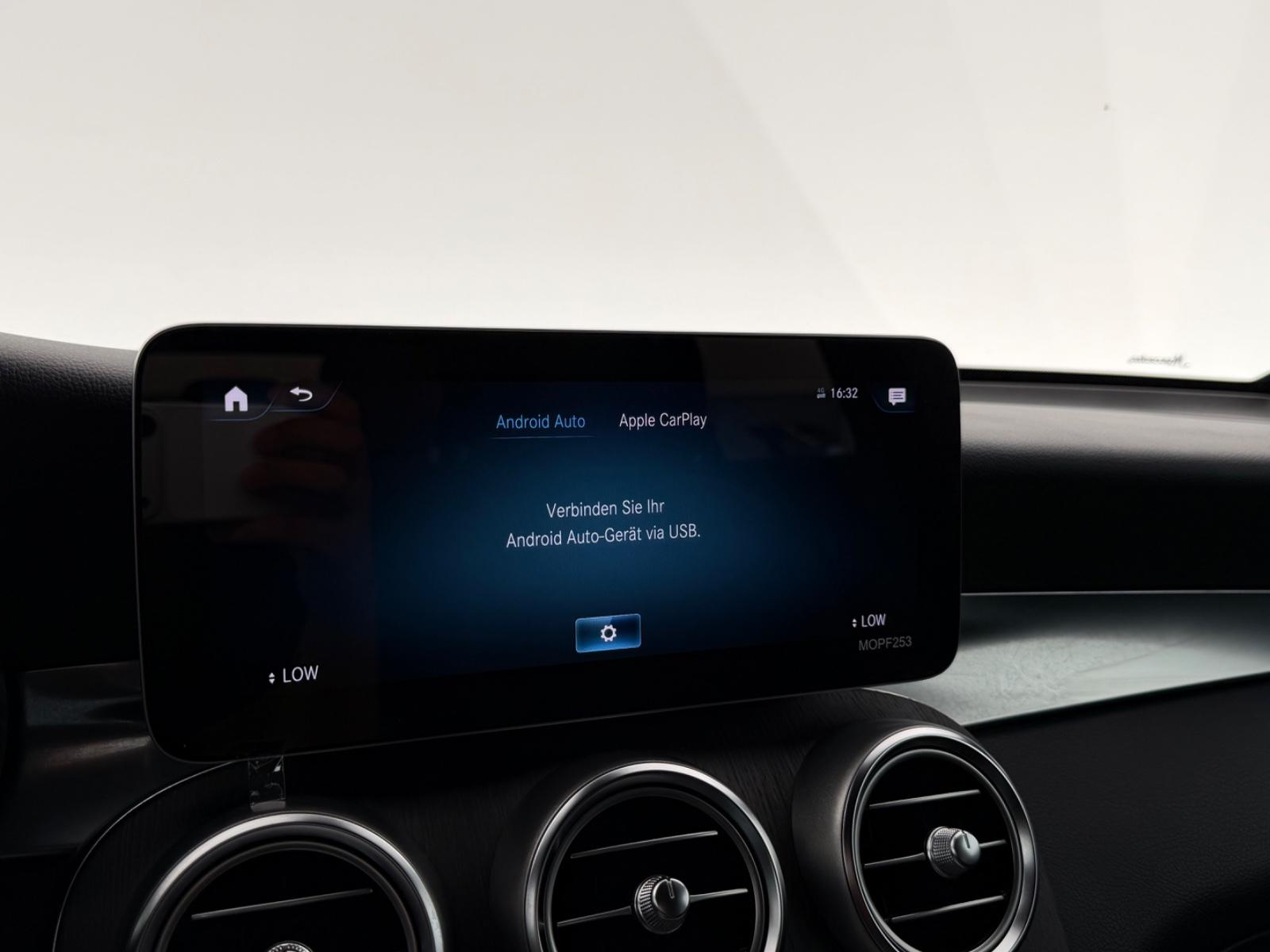 Mercedes-Benz GLC 300d 4Ma.*AMG LINE*LED-AHK-R.KAM-MBUX-TEMPO