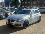 BMW 116 i Sport Line*LED*NAVI*PDC*SHZ*MFL*** - silberne BMW 116