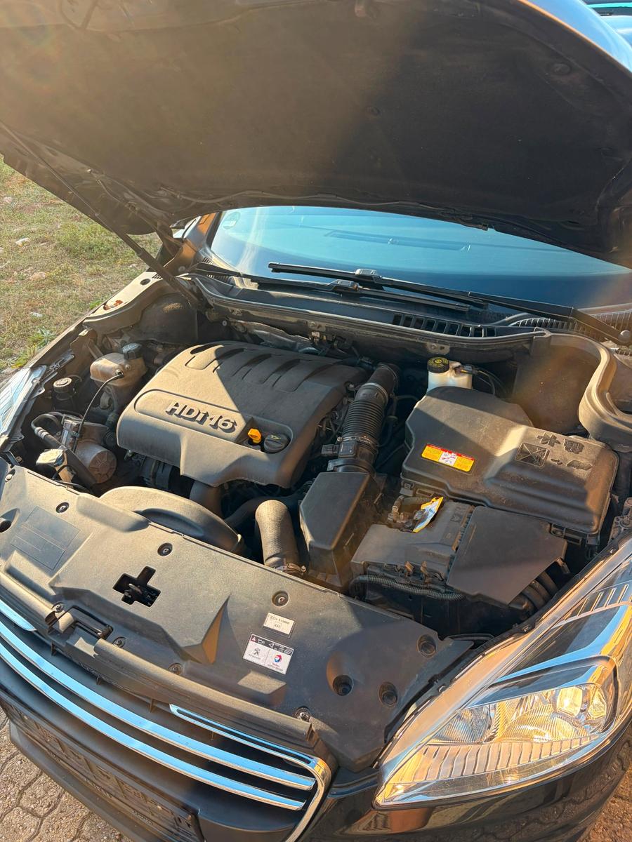 Peugeot 508 2012 — photo 11
