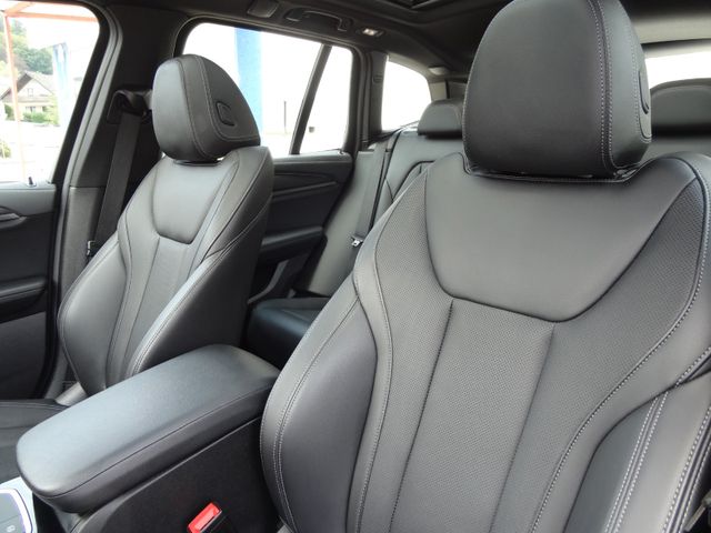 Fahrzeugabbildung BMW X3 M40d/1.Hd/Virtual/Pano/Kam/Leder/LED/