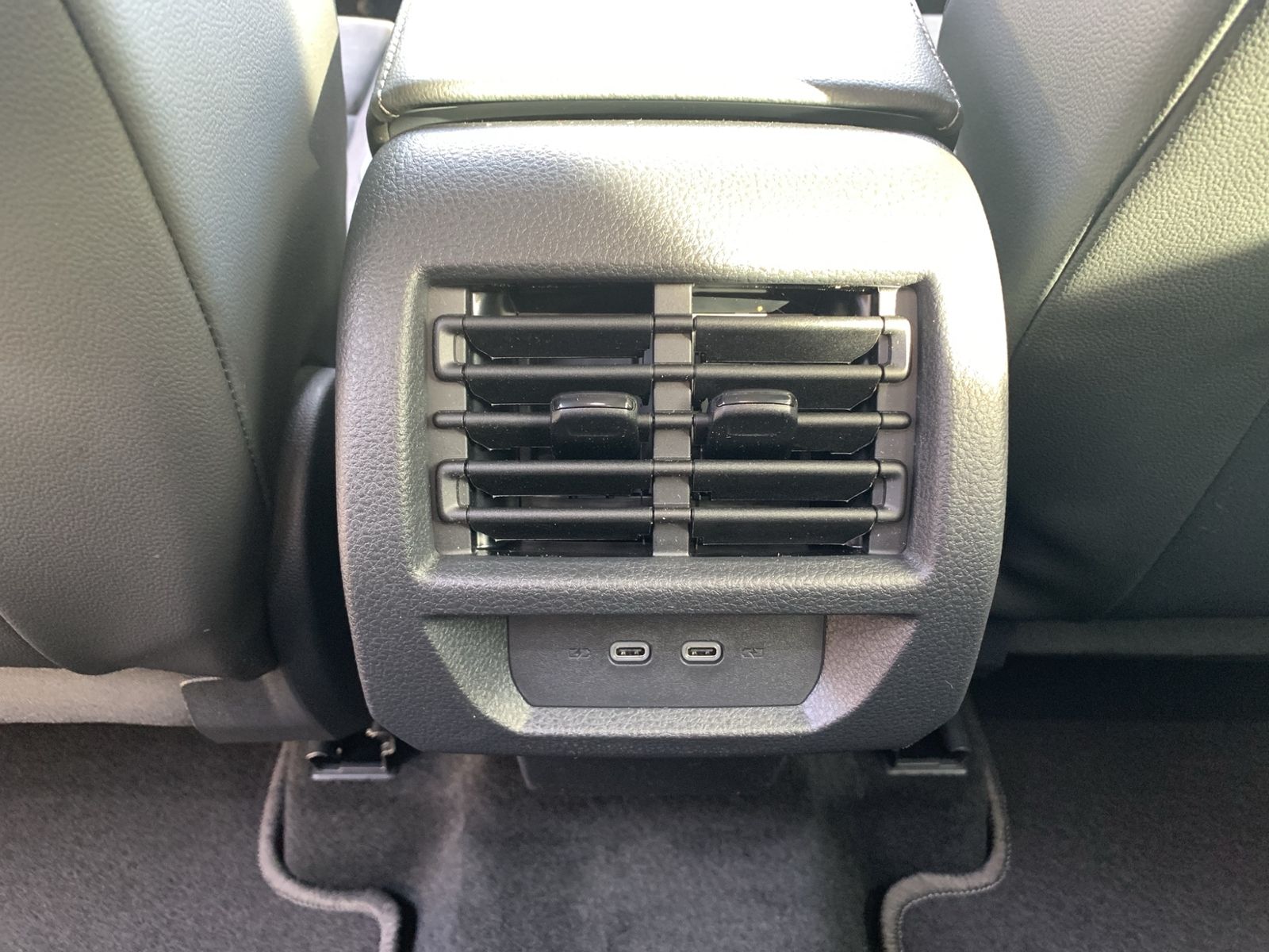 Caddy 2.0 TDI Style 4Motion, LED, Navi, 18"Alu,