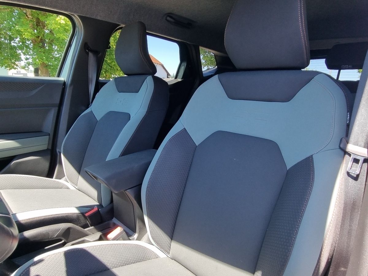 Fahrzeugabbildung Dacia Duster Extreme TCe 130