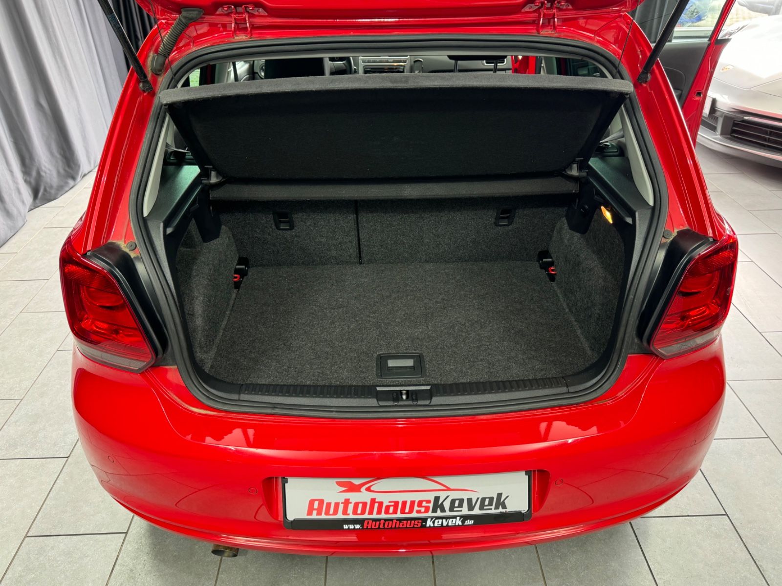 Fahrzeugabbildung Volkswagen Polo V Highline*AUTOMATIK*TOPZUSTAND*SCHECKHEFT*