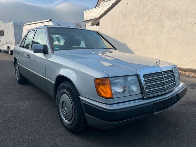 Mercedes-Benz Mercedes 200E W124 Oldtimer H Zulassung