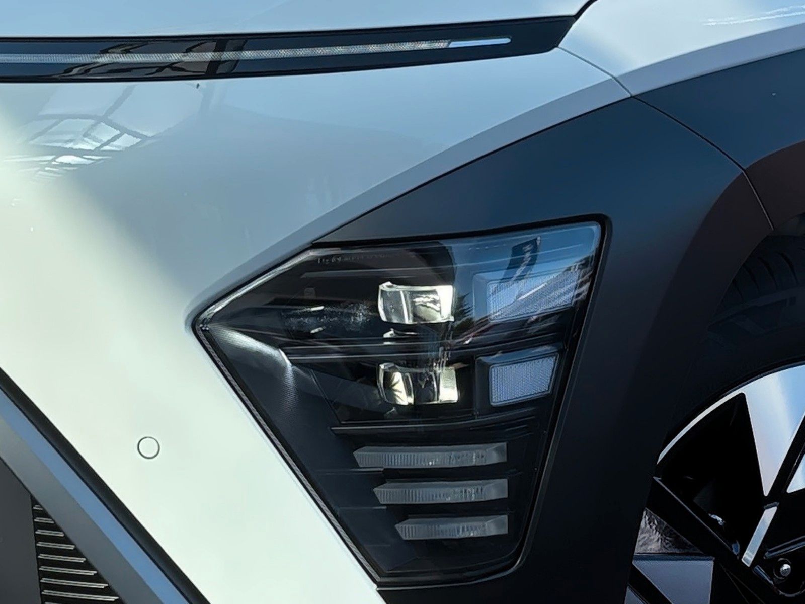 Fahrzeugabbildung Hyundai Kona Trend Hybrid Licht-Paket
